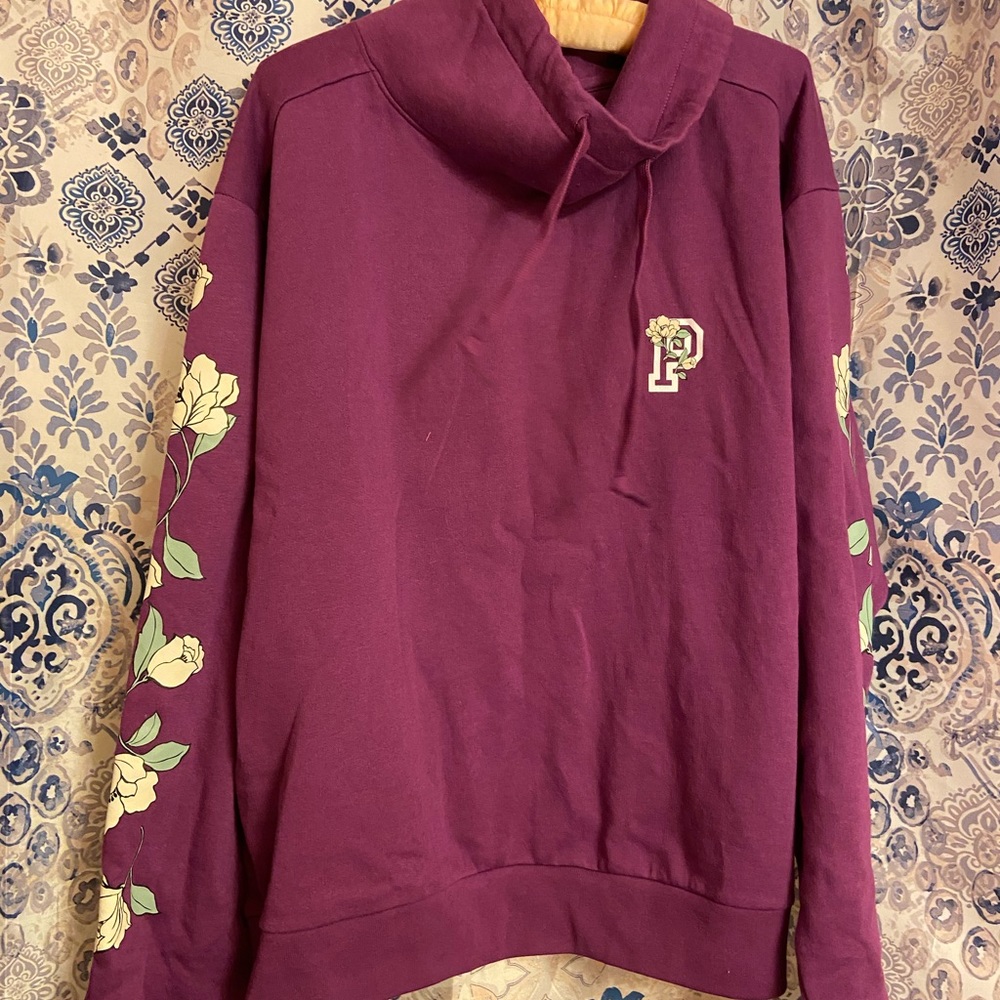 NWT VS HOODIE SET